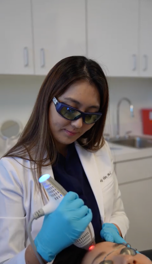 CLEAR+BRILLIANT FACE & NECK (SERIES OF 3)